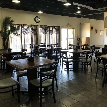 Days Hotel By Wyndham Peoria Glendale Area Εξωτερικό φωτογραφία