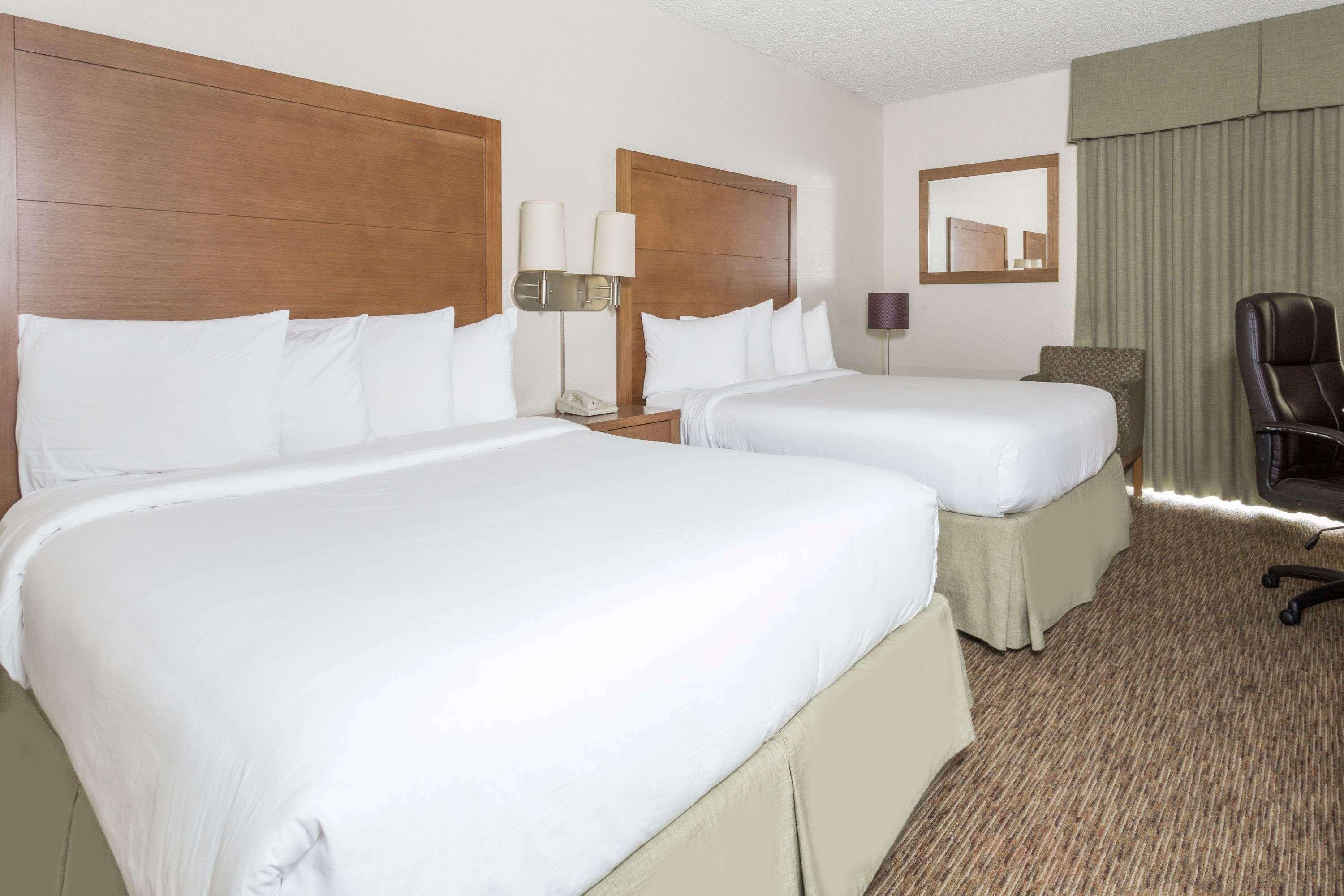 Days Hotel By Wyndham Peoria Glendale Area Εξωτερικό φωτογραφία