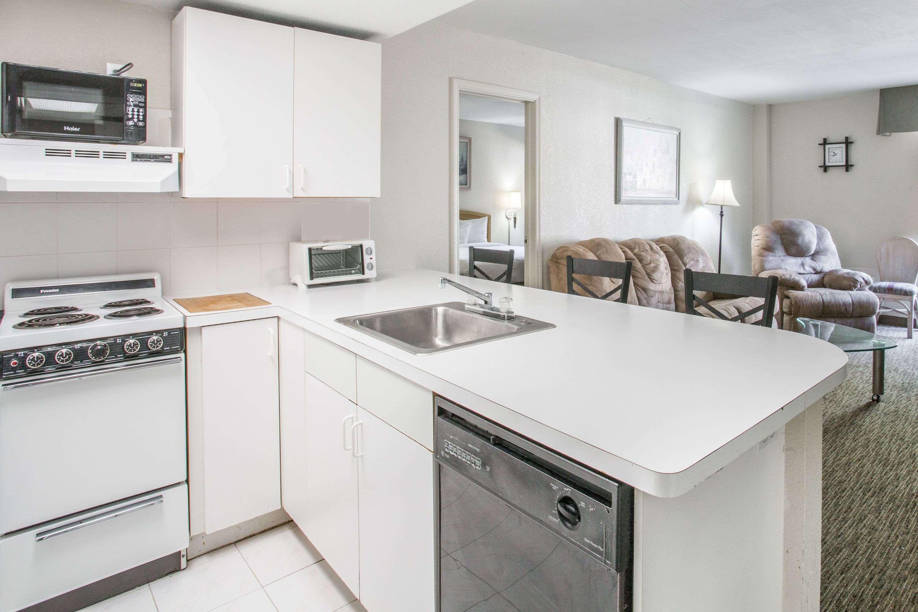 Days Hotel By Wyndham Peoria Glendale Area Εξωτερικό φωτογραφία