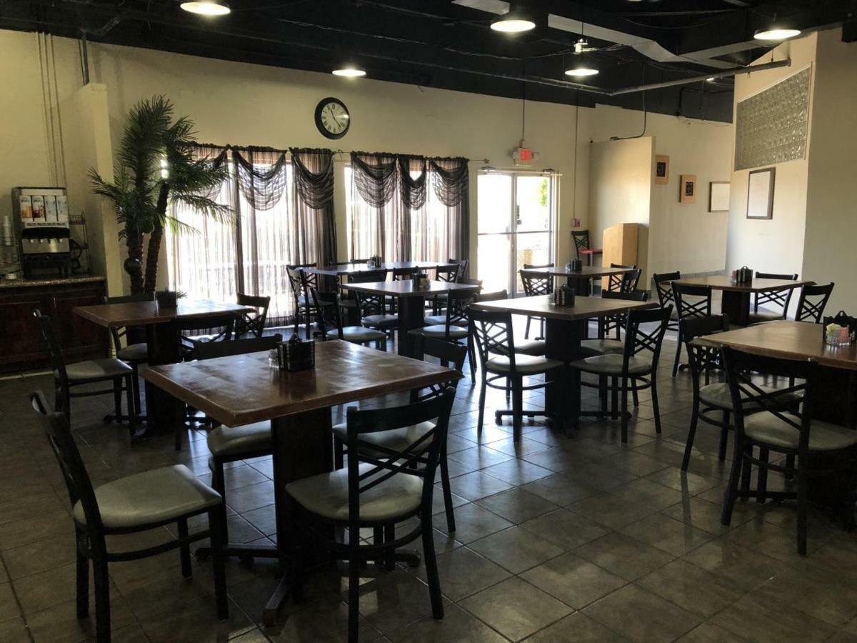 Days Hotel By Wyndham Peoria Glendale Area Εξωτερικό φωτογραφία